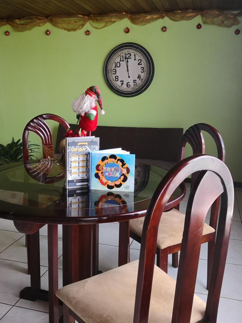 Vida Tropical Bed & Breakfast Alajuela Eksteriør bilde