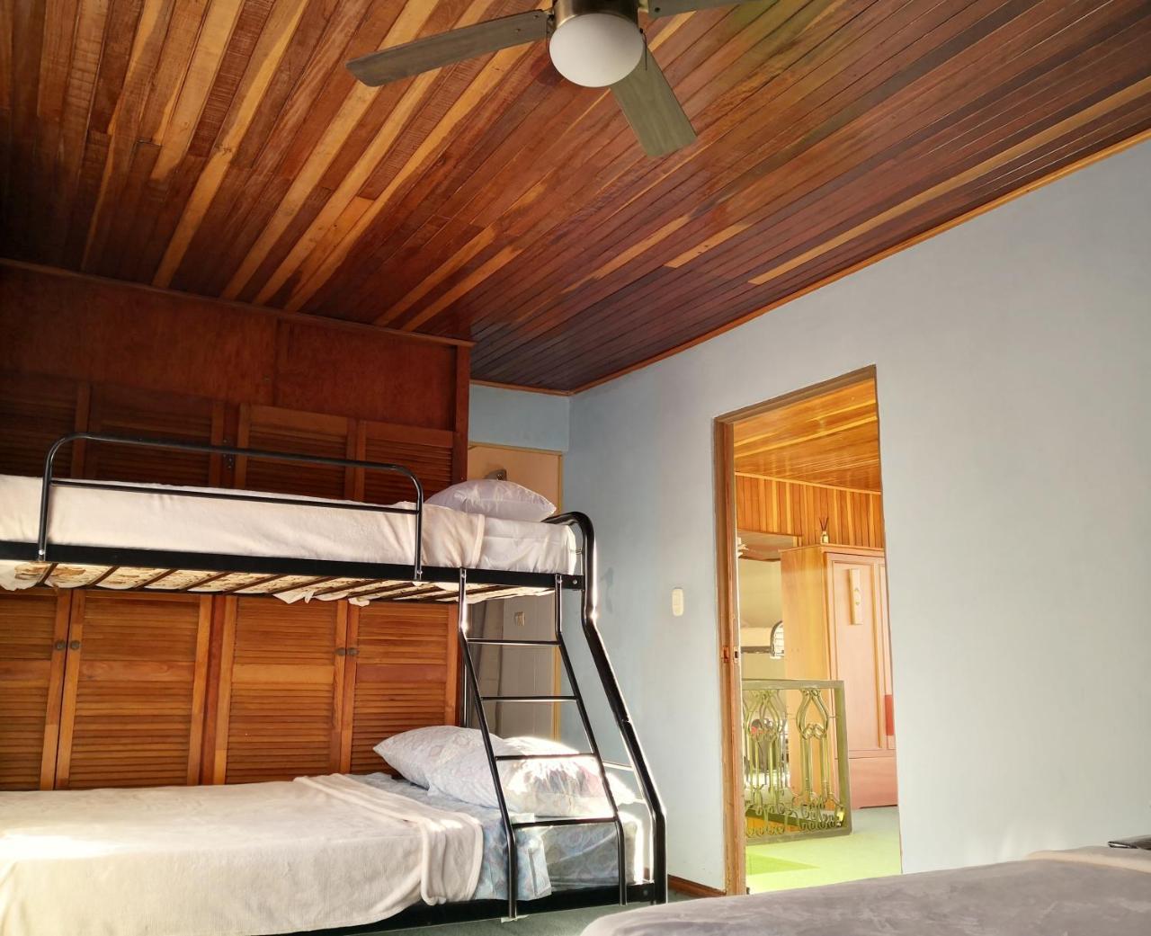 Vida Tropical Bed & Breakfast Alajuela Eksteriør bilde